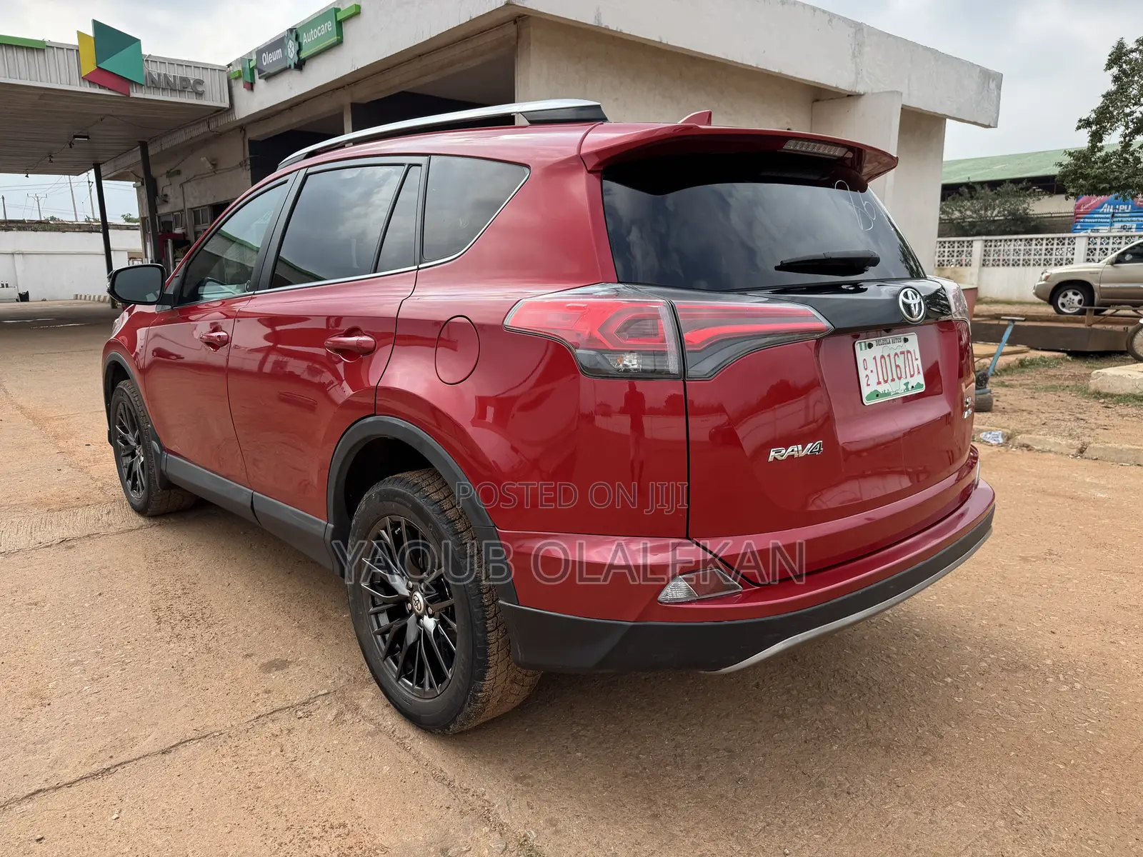 Toyota RAV4 2016 Maroon