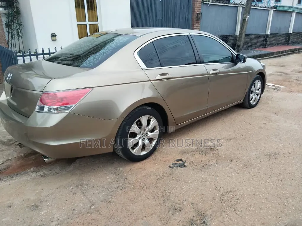 Honda Accord 2008 Gold