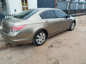 Honda Accord 2008 Gold