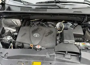 Toyota Highlander Limited Platinum 4x4 V6 (3.5L 6cyl 8A) 2018 Gray