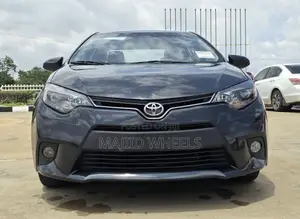 Toyota Corolla 2015 Black