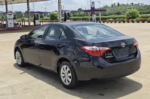 Toyota Corolla 2015 Black