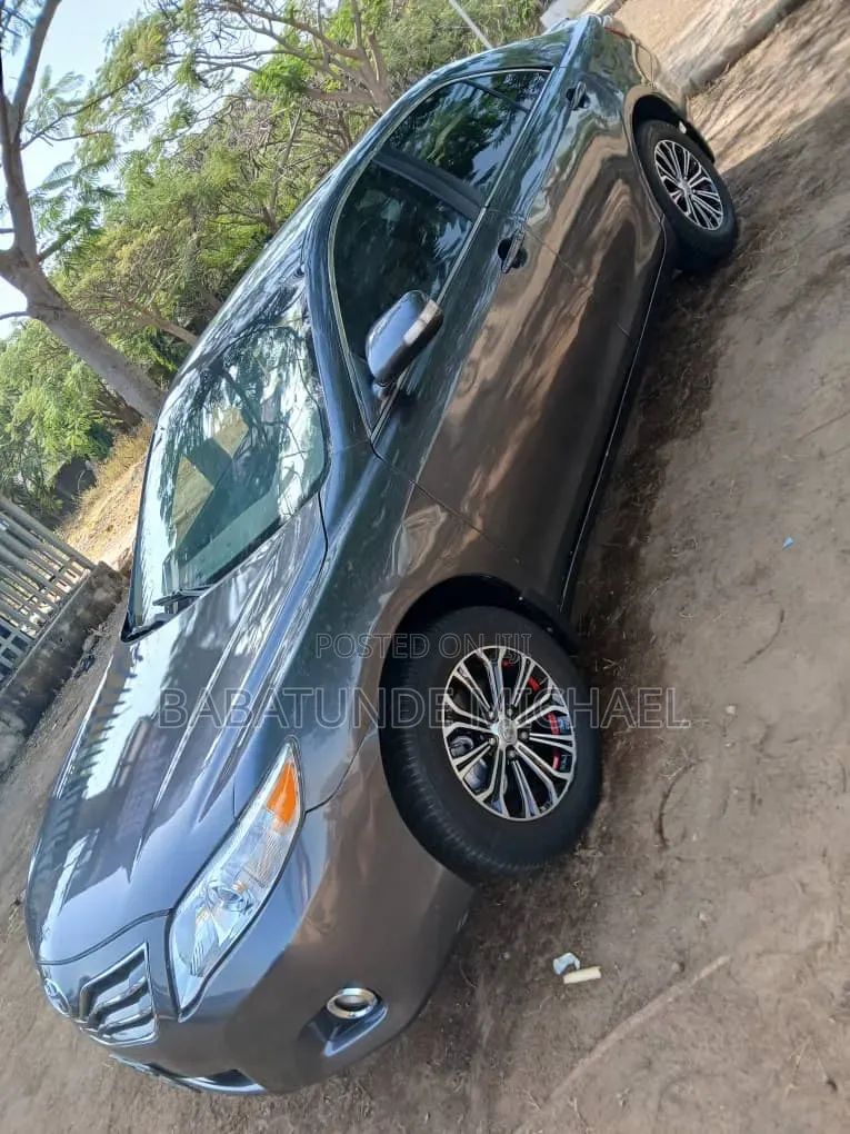 Toyota Camry 2008 Gray