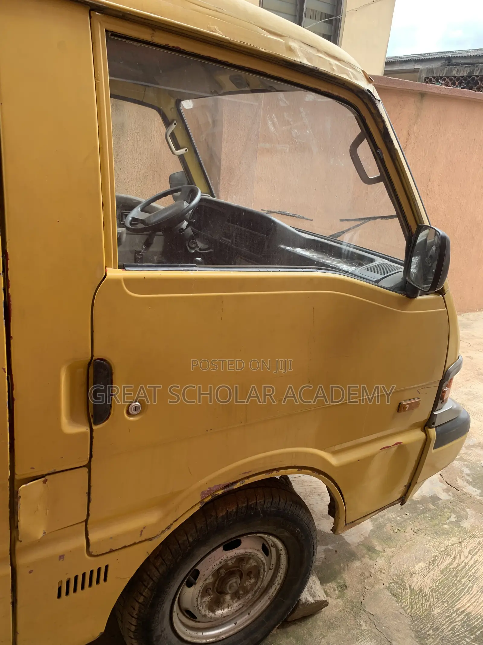 Mazda E2000 2000 Yellow