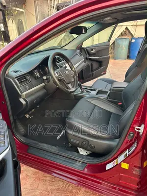 Toyota Camry SE 4dr Sedan (2.5L 4cyl 6A) 2015 Red