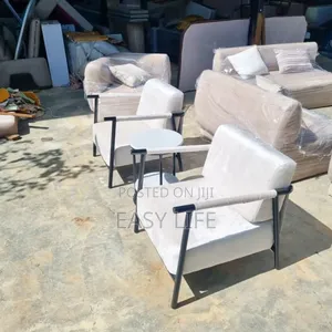 Me and You Sofa 0002
