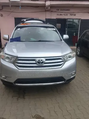 Toyota Highlander 2011 Silver