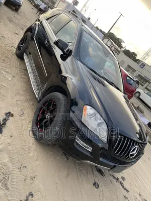 Mercedes-Benz M Class 2011 Black