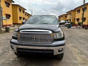 Toyota Tundra Double Cab 4x4 Limited 2012 Gray