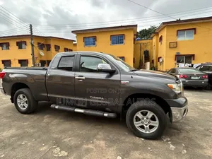 Toyota Tundra Double Cab 4x4 Limited 2012 Gray