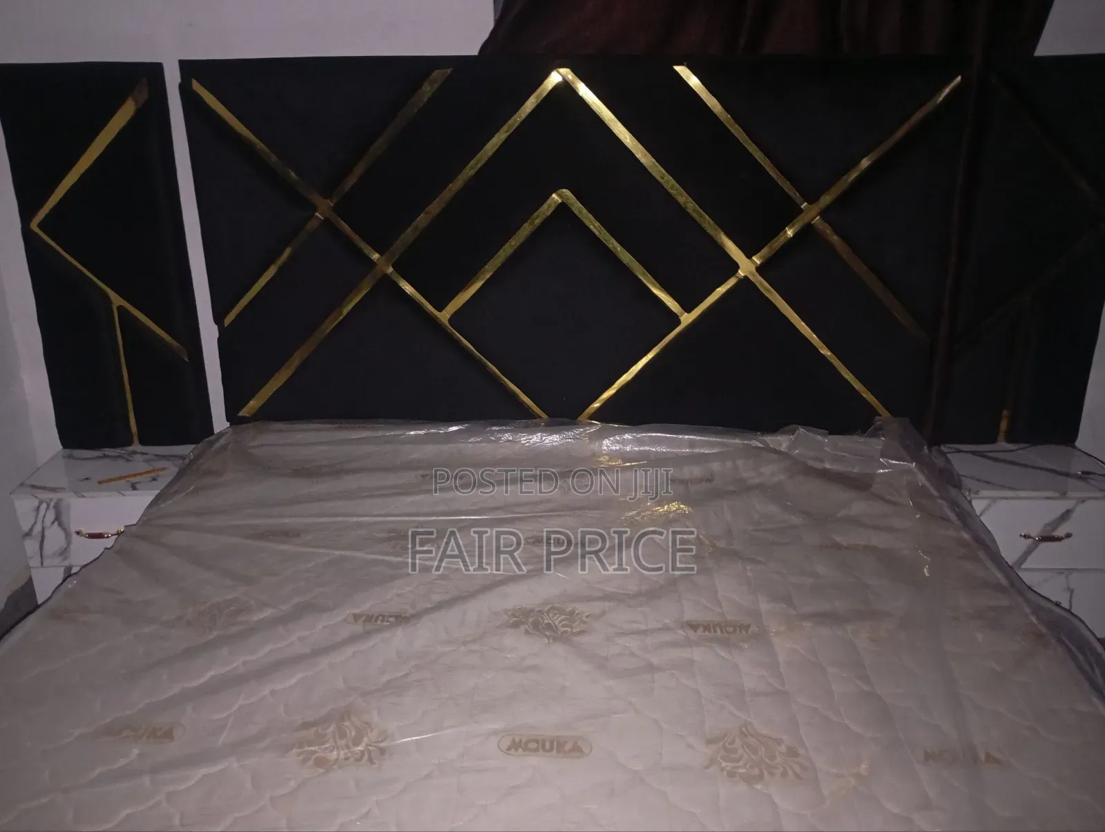 6by6 Bed Frame With Two Side Drawers