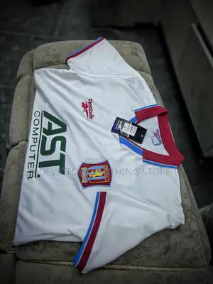 Aston Villa Retro Jersey 1996/1997