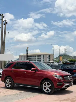 Mercedes-Benz GLE-Class GLE 350d 4MATIC 2016 Red