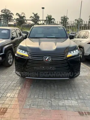 Lexus LX 600 2022 Black