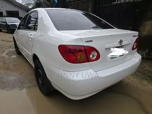 Toyota Corolla 2003 White