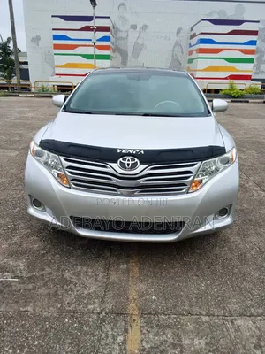 Toyota Venza 2011 Silver