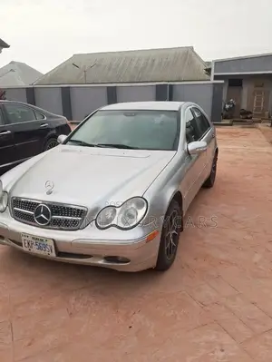 Mercedes-Benz C180 2004 Silver