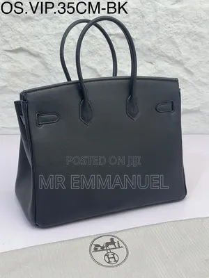 Luxury Classic Structured Top-Handle Handbag – Black