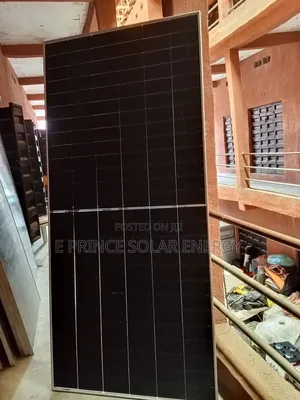 700w JA Solar Panel