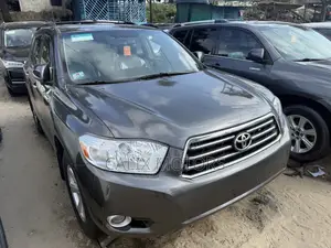 Toyota Highlander 2010 Gray