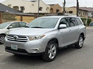 Toyota Highlander Limited 2012 Silver