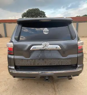 Toyota 4-Runner 2017 Gray