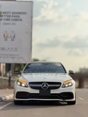 Mercedes-Benz C63 S RWD Sedan (4.0L V8 7A) 2017 White