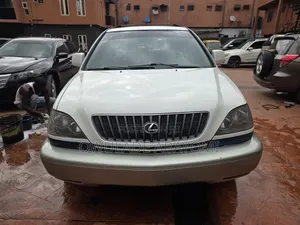 Lexus RX 2001 Off white