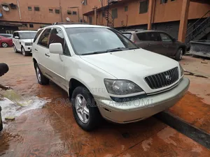 Lexus RX 2001 Off white