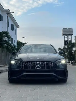 Mercedes-Benz C43 2023 Gray