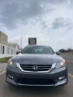 Honda Accord Touring V-6 4dr Sedan (3.5L 6cyl 6A) 2015 Gray
