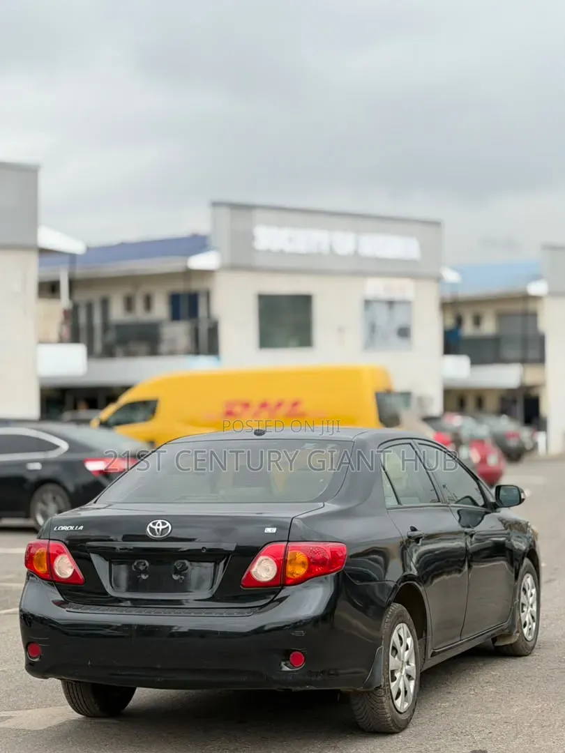 Toyota Corolla 2010 Black