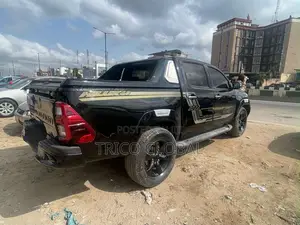 Toyota Hilux 2009 Black
