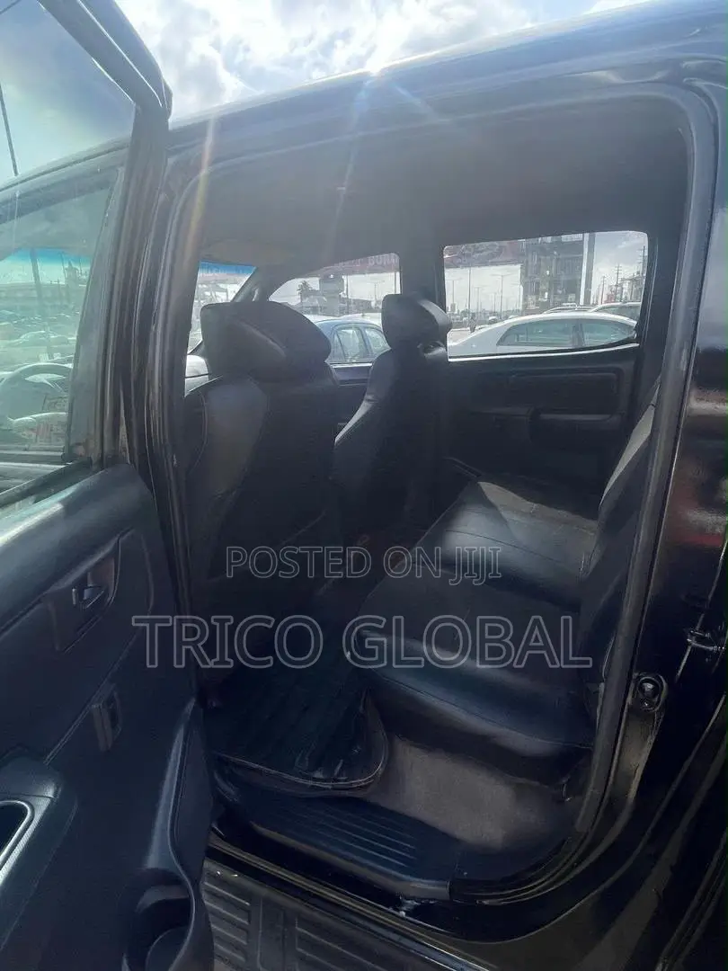 Toyota Hilux 2009 Black