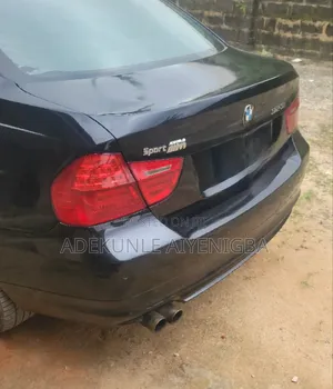 BMW 323i 2010 Black