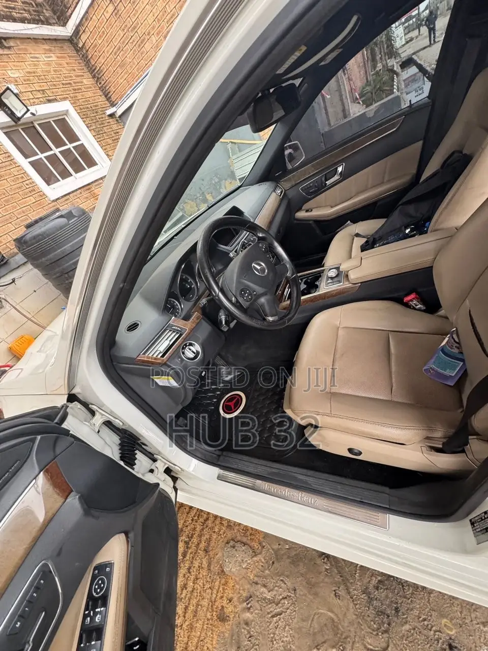 Mercedes-Benz E350 2011 White