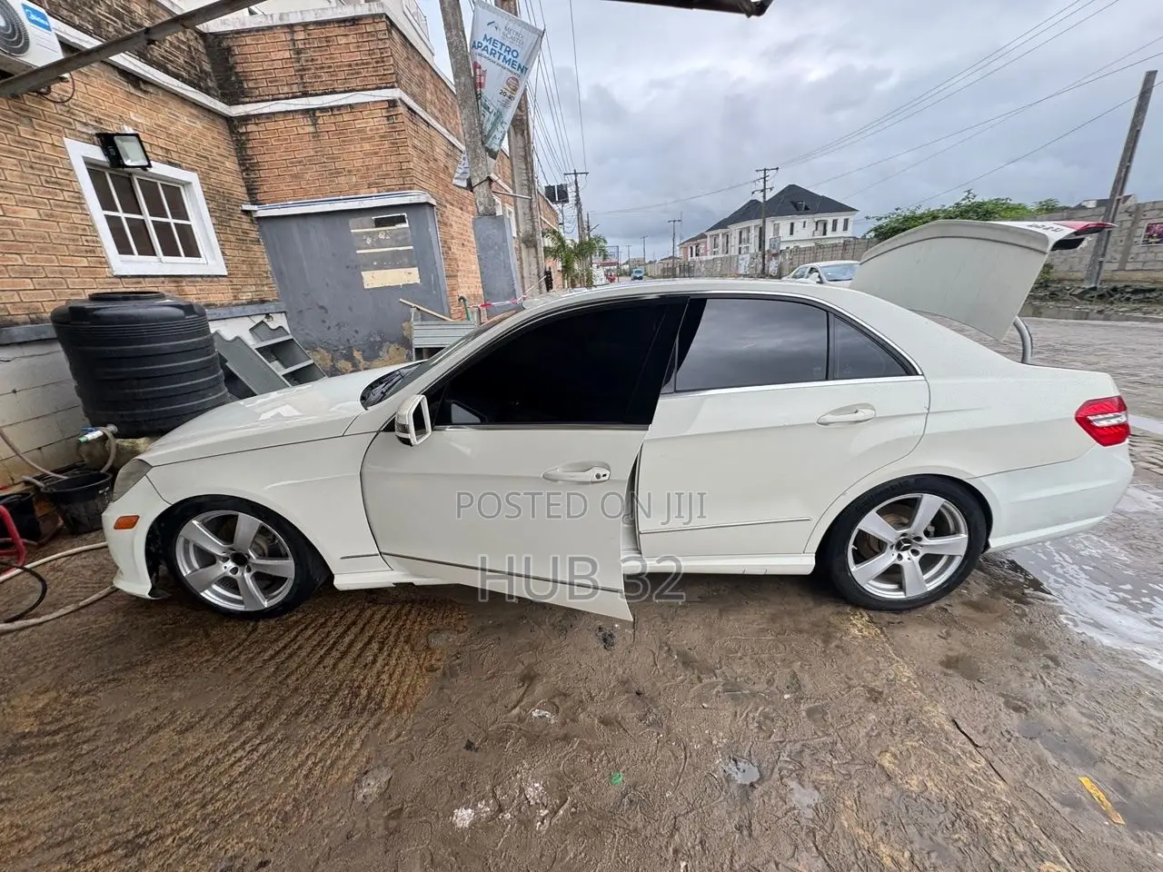 Mercedes-Benz E350 2011 White