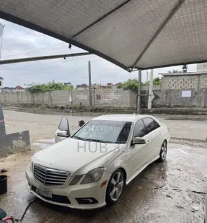 Mercedes-Benz E350 2011 White