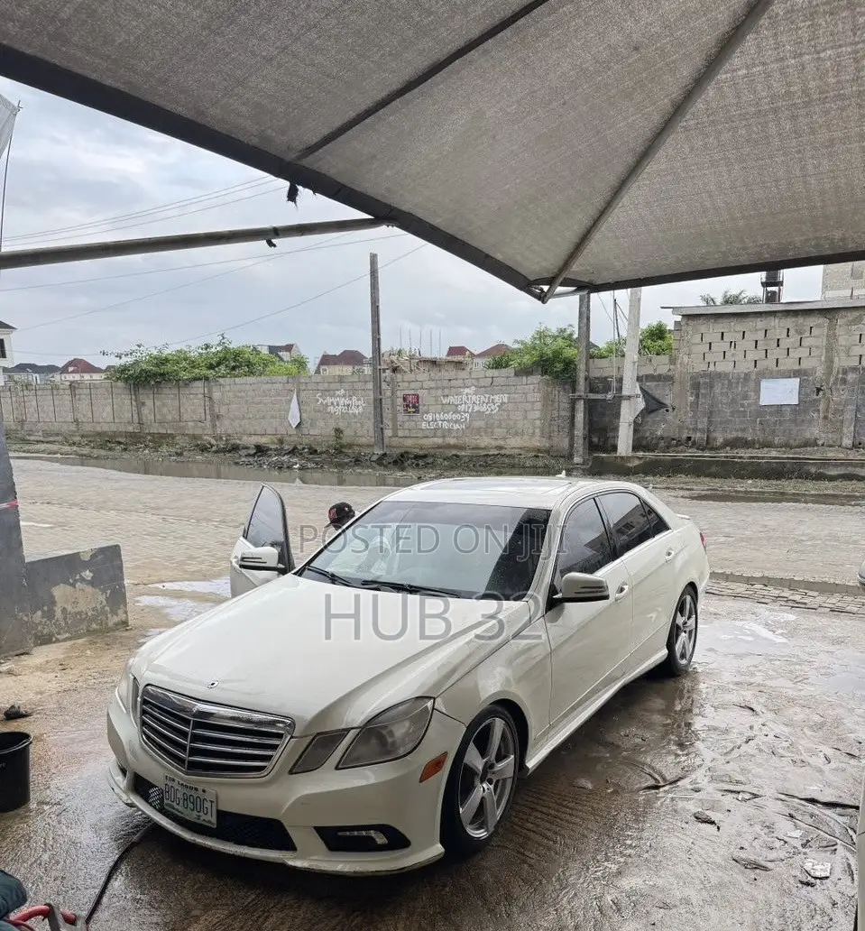 Mercedes-Benz E350 2011 White