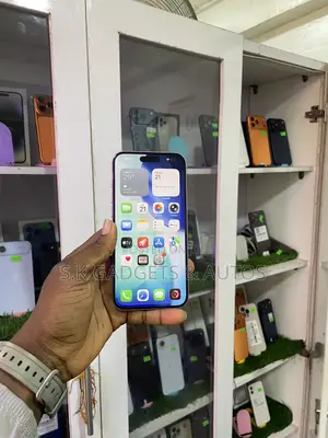 Apple iPhone 16 Plus 128 GB Pink