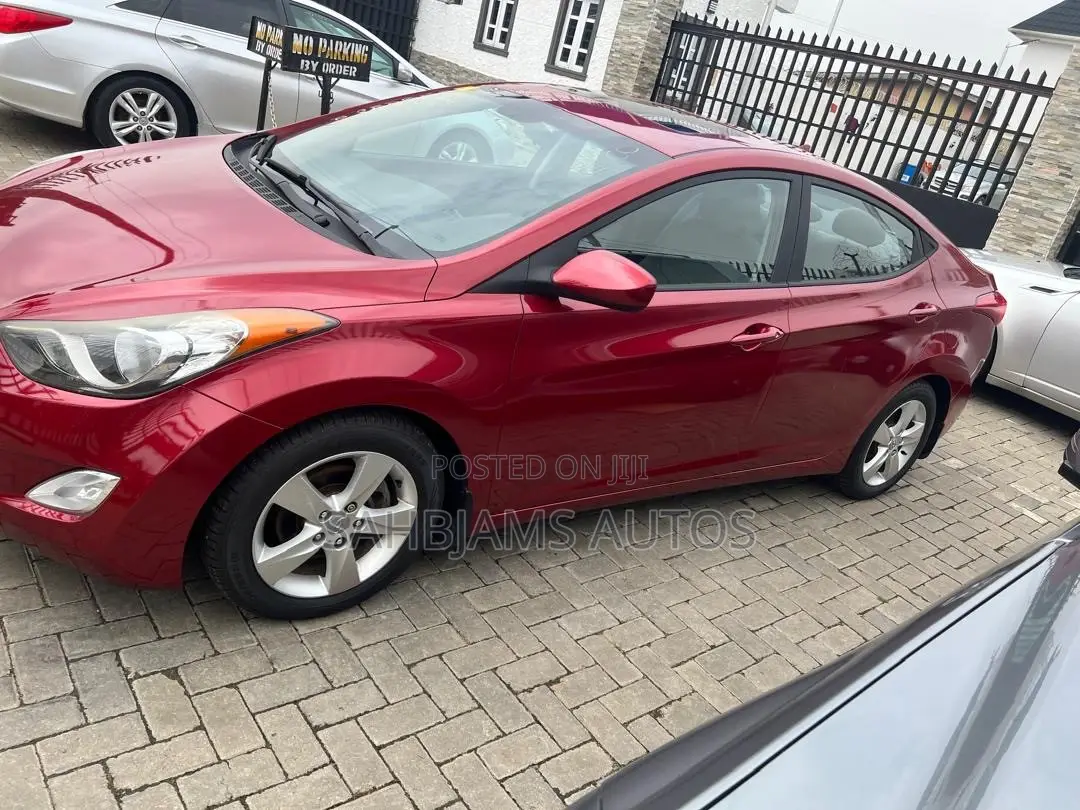 Hyundai Elantra GLS Automatic 2012 Red