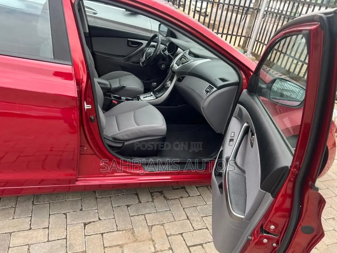 Hyundai Elantra GLS Automatic 2012 Red