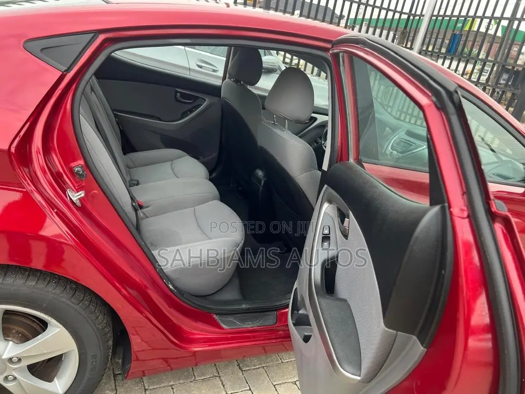 Hyundai Elantra GLS Automatic 2012 Red