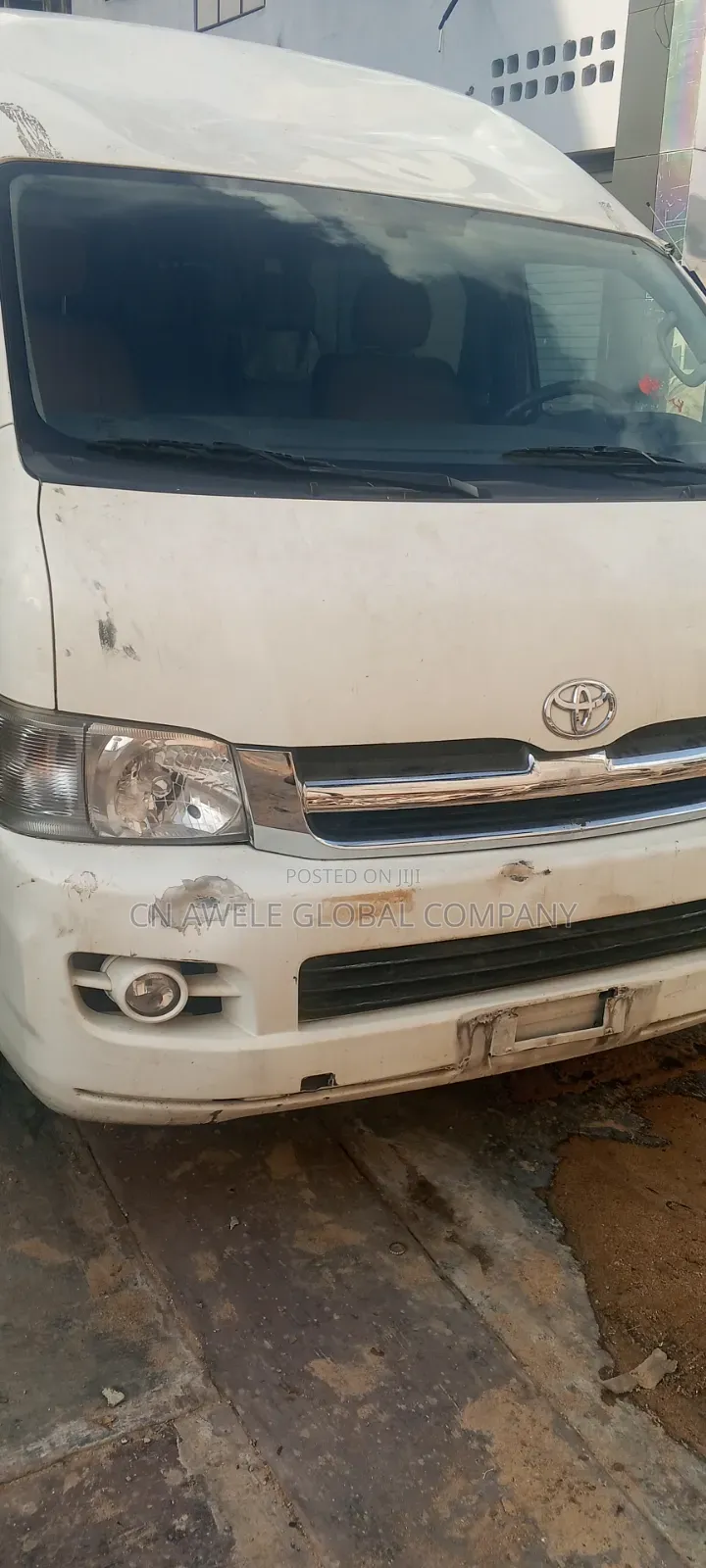 Toyota HiAce 2015 White