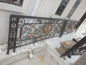 Premium Metal Handrails | Custom Designs Installation