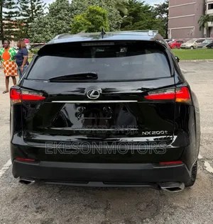Lexus NX 200t FWD 2017 Black