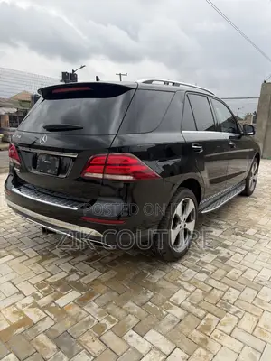 Mercedes-Benz GLE-Class 2016 Black