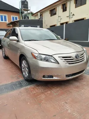 Toyota Camry LE V6 4dr Sedan (3.5L 6cyl 6AM) 2007 Gold