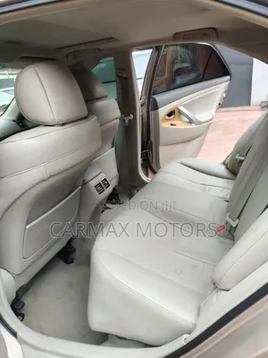 Toyota Camry LE V6 4dr Sedan (3.5L 6cyl 6AM) 2007 Gold