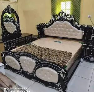 Royal Bed With Mirror